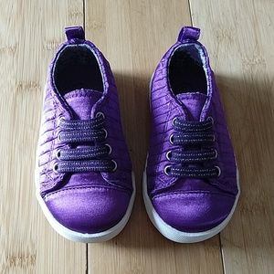 Circo Pleated Purple Sneakers